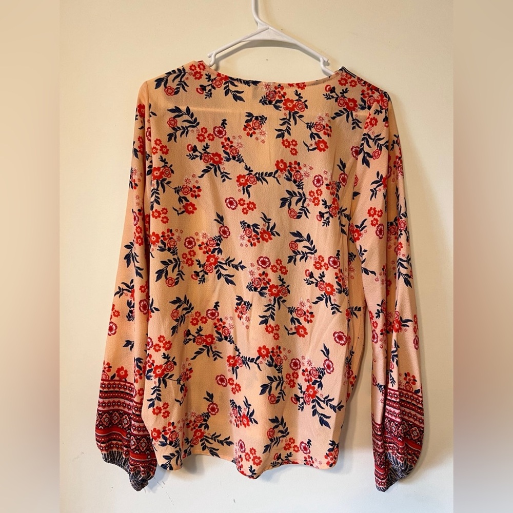 Blouse - Picture 2 of 4